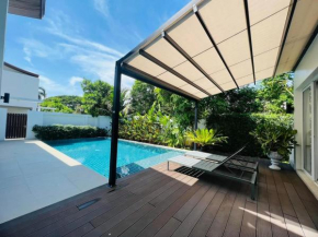 Lively Holiday Home